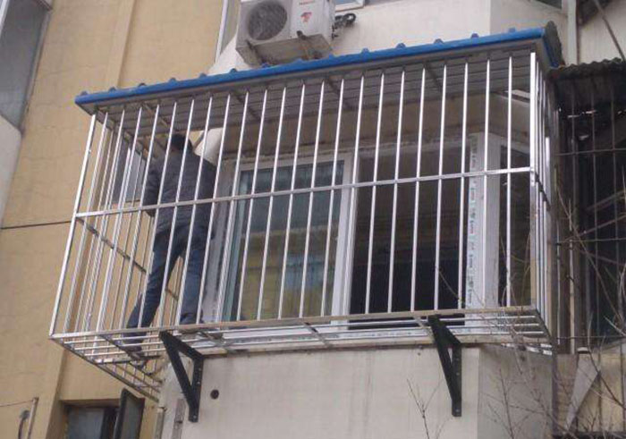 空降门